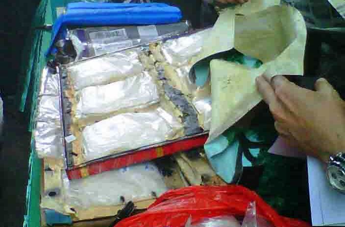 Sepatu Berisi Sabu Senilai Rp6 Miliar Diamankan Bea & Cuka